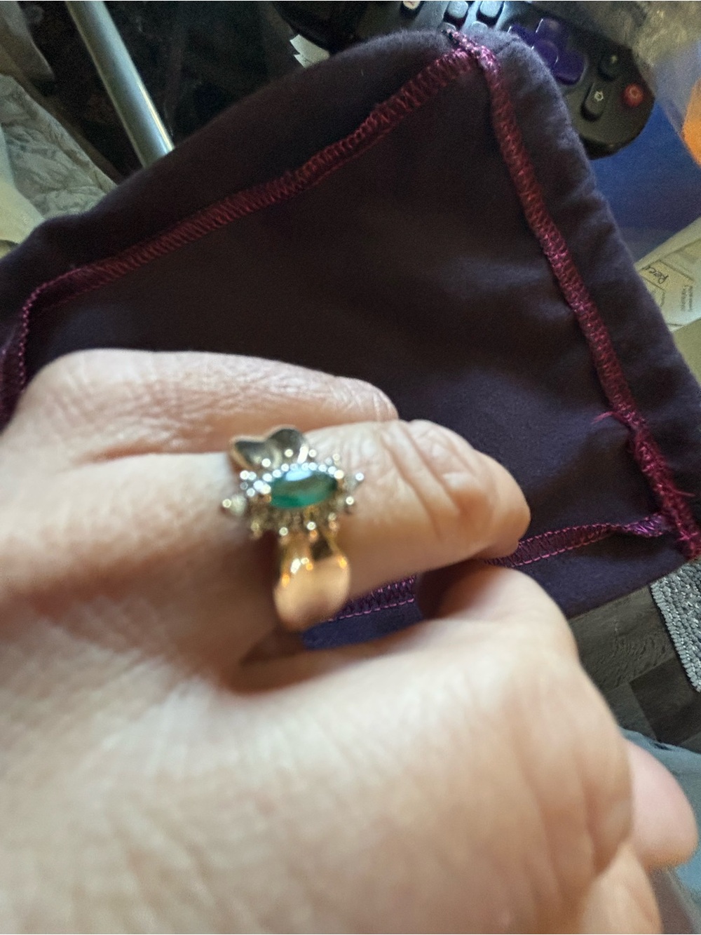 Marquise Emerald Halo Ring in Yellow Gold 14 K
3.6 grams WT - Picture 2 of 3